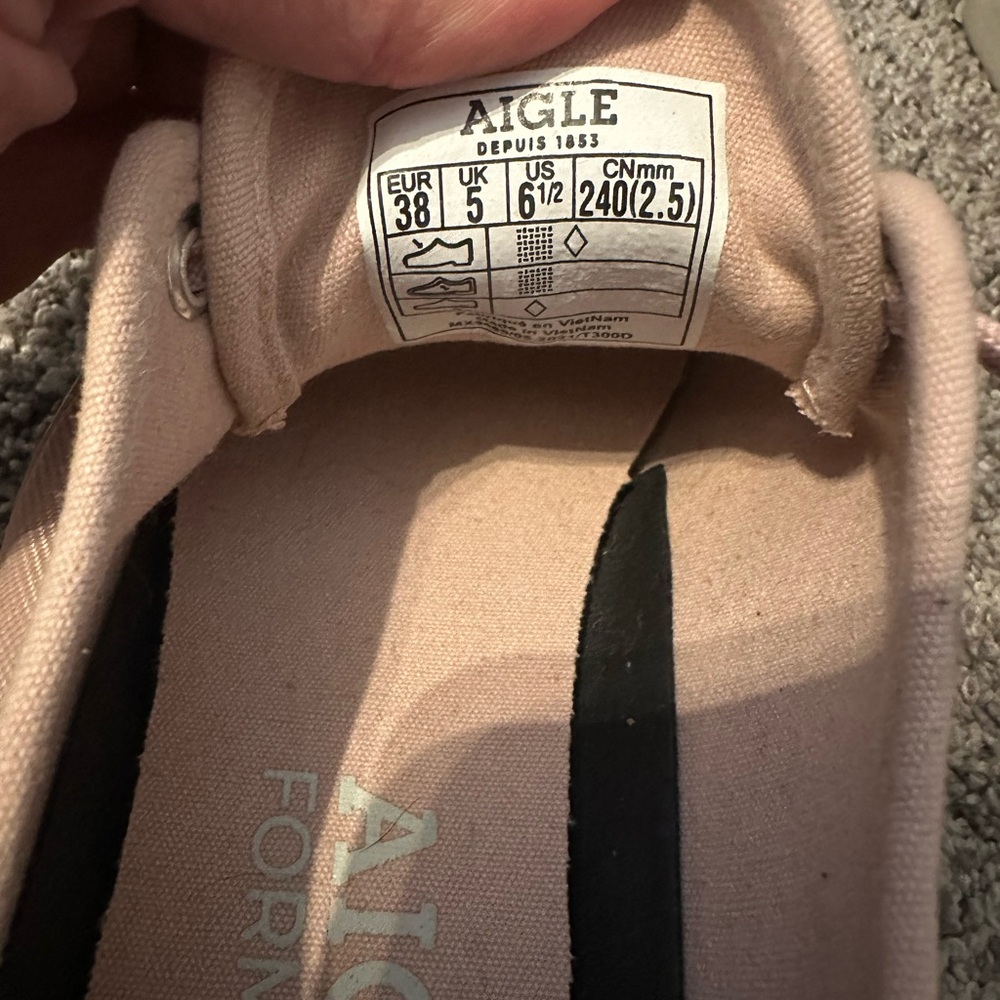 Aigle Pink Rubber Low‎ Women’s Sneaker size 6.5 - Picture 8 of 9